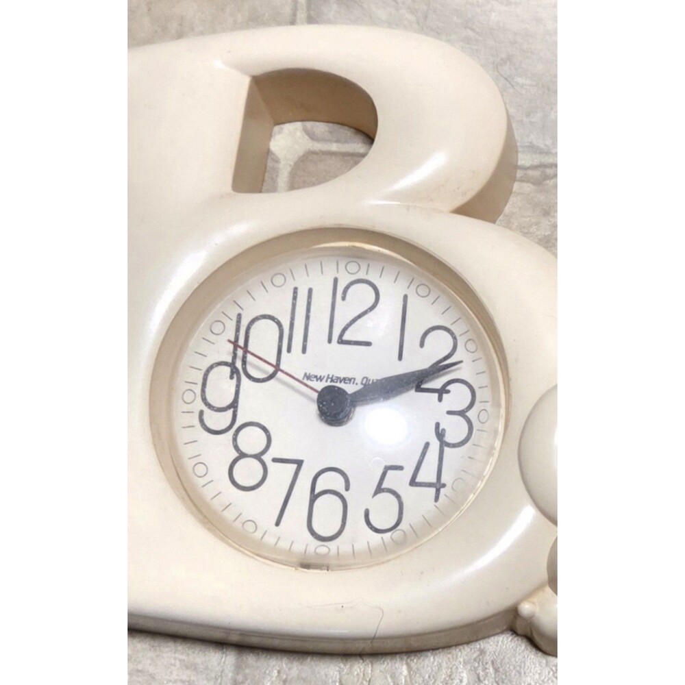 Vintage 1980s Burwood Products Bath Wall Clock Cream Hard Plastic WORKS USA - Picture 4 of 4
